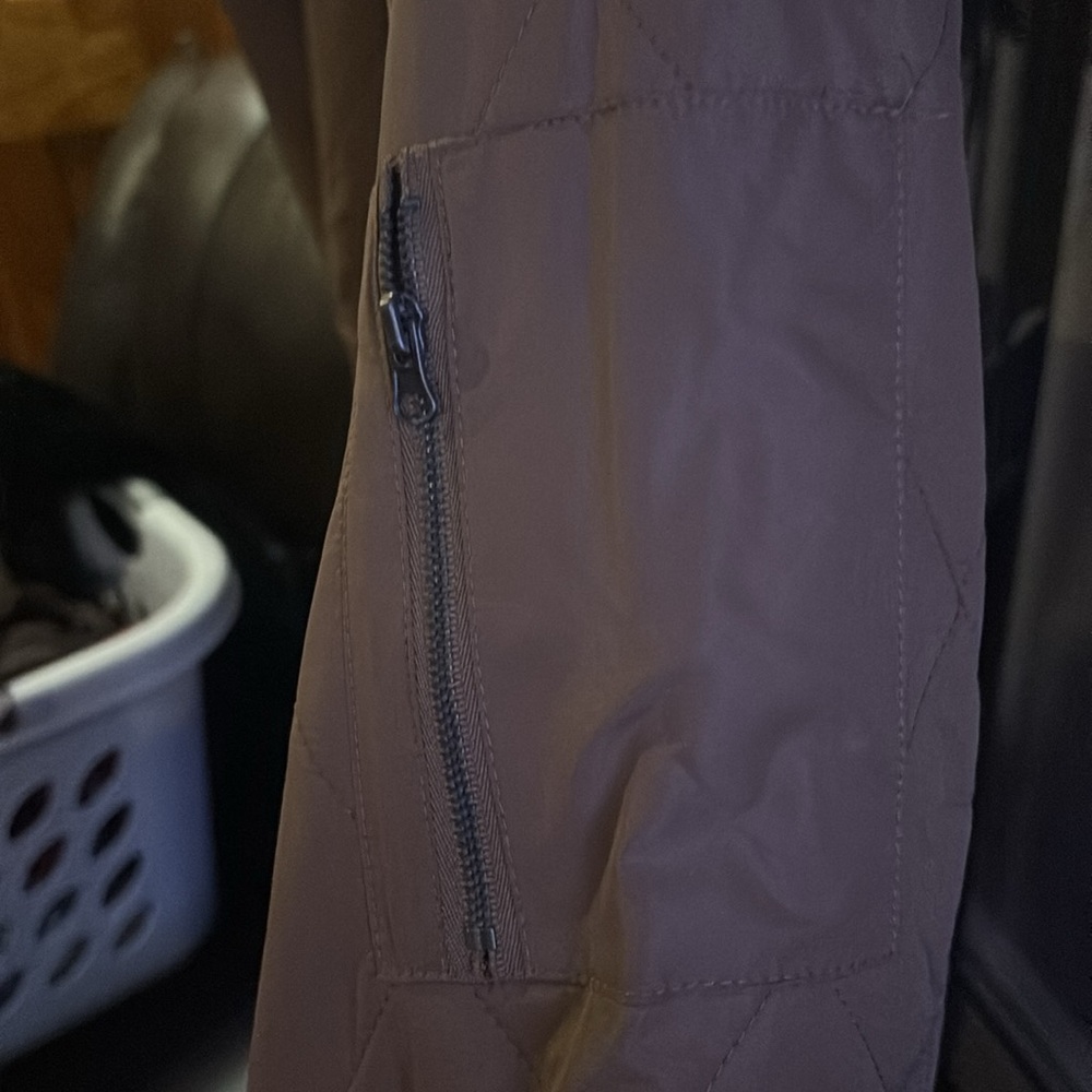 Thread +supply coat - Picture 3 of 5